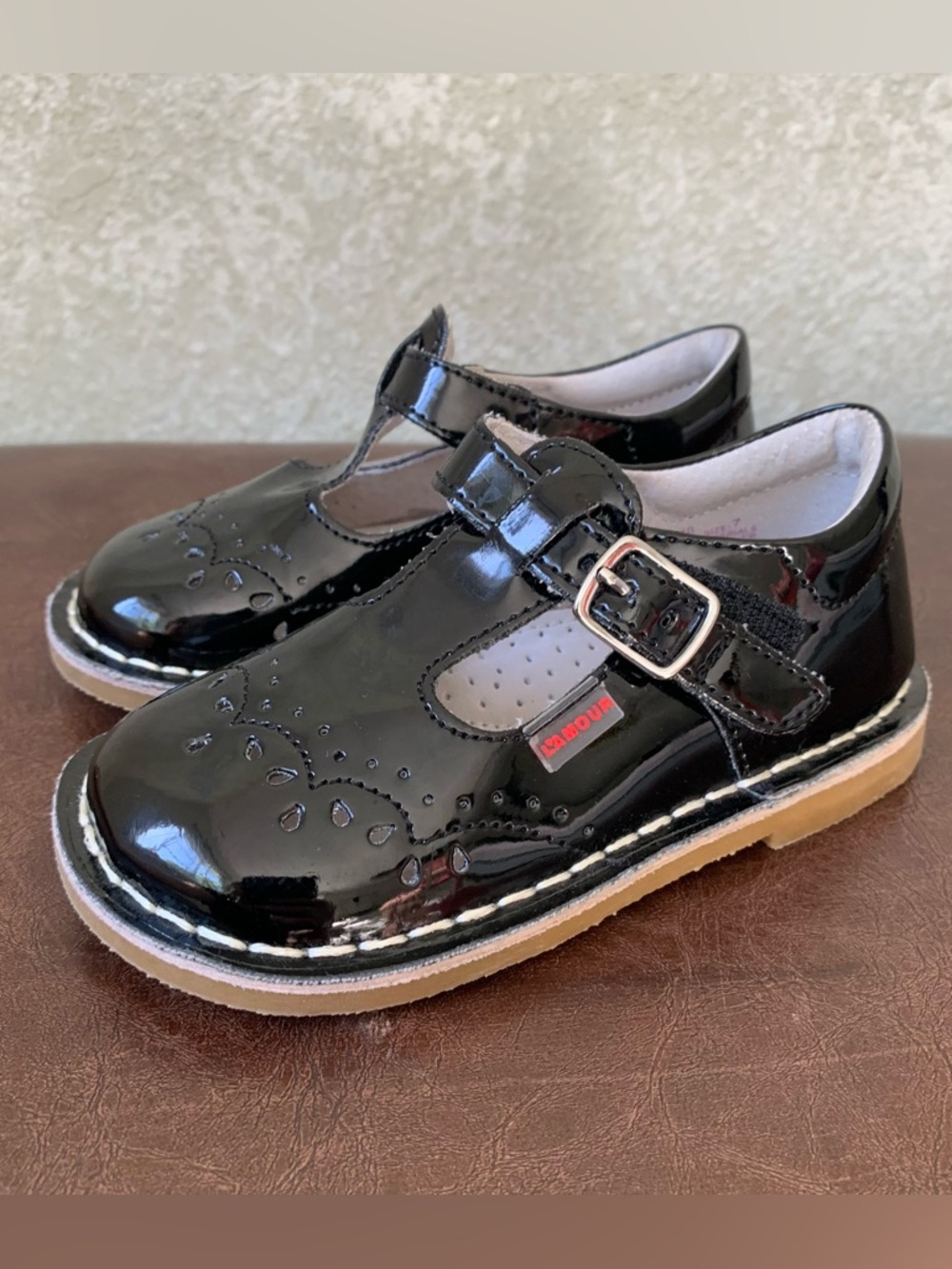 L'Amour Kids' "Ruthie" black patent T-strap Mary Jane Dress Shoes Size 7